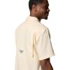 Columbia Mens PFG Backwater Short Sleeve Shirt(Lemon Wash)