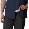 Columbia Men’s Slack Tide Camp Shirt(Collegiate Navy)