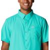 Columbia Men’s Slack Tide Camp Shirt(Electric Turquoise)