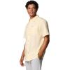 Columbia Men’s Slack Tide Camp Shirt(Lemon Wash)