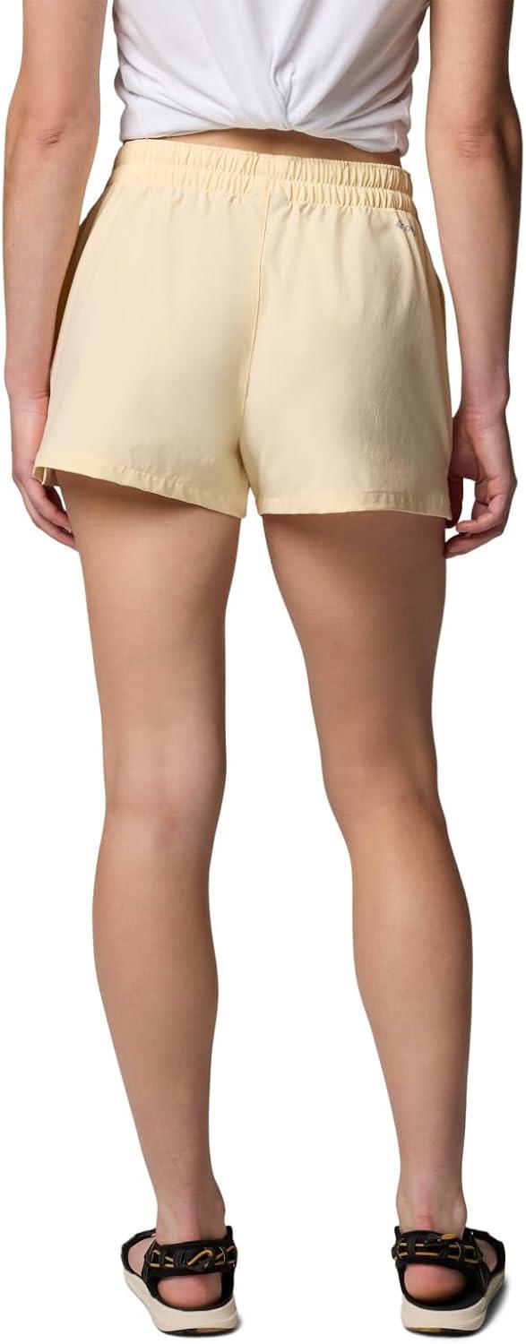 imageColumbia Womens Bogata Bay Short IiLemon Wash