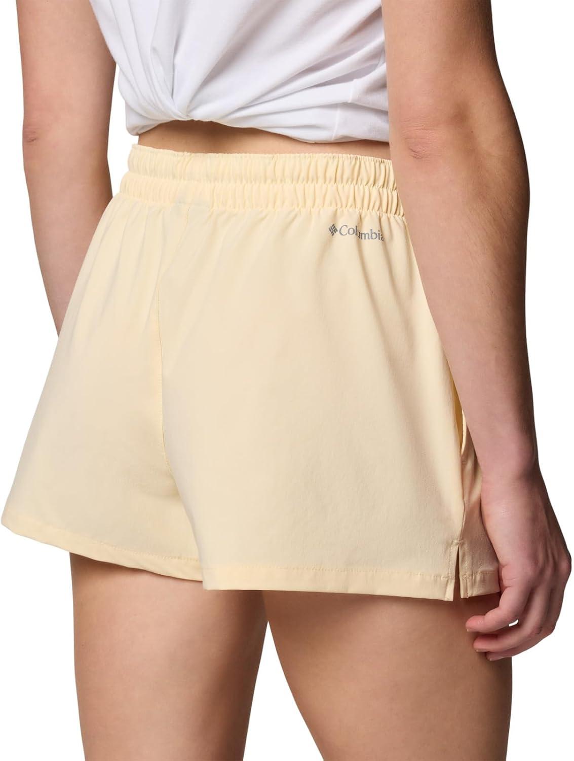 imageColumbia Womens Bogata Bay Short IiLemon Wash