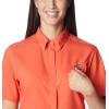 Columbia Women’s PFG Tamiami II Short Sleeve Shirt(Corange)