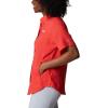 Columbia Women’s PFG Tamiami II Short Sleeve Shirt(Red Hibiscus)