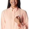 Columbia Women’s PFG Tamiami II UPF 40 Long Sleeve Fishing Shirt(Light Coral)