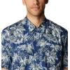 Columbia Men’s Super Tamiami Long Sleeve Shirt(Carbon Festive Fishin Print)