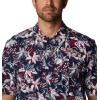 Columbia Men’s Super Tamiami Long Sleeve Shirt(Collegiate Navy Fireworks Fish Print)