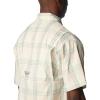 Columbia Men’s Super Tamiami Long Sleeve Shirt(Peach Fizz/All Over Gingham)