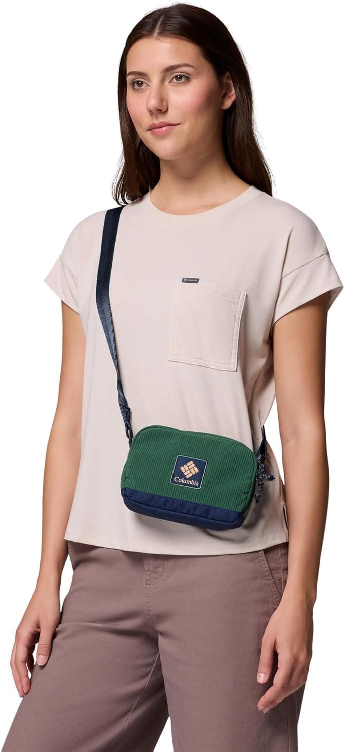 imageColumbiaRain Forest CorduroyCollegiate Navy