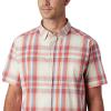 Columbia Men’s Rapid Rivers II Short Sleeve Shirt(Wildfire Ombre Plaid)
