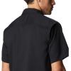 Columbia Men’s Utilizer Ii Solid Short Sleeve Shirt(Coral Reef)