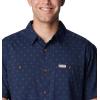 Columbia Mens Utilizer Printed Woven Short Sleeve(Collegiate Navy Dawn Dot Multicolor)