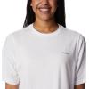 Columbia Womens North Cascades Relaxed Tee(White/Fish Friends Flag Graphic)