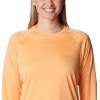 Columbia Womens Fork Stream Long Sleeve Shirt(Peach/Wild Geranium Graphic)