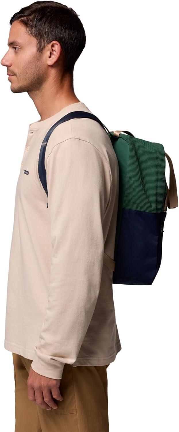 imageColumbia Unisex Trail Traveler 18L Backpack Rain ForestCollegiate Navy One SizeRain ForestCollegiate Navy