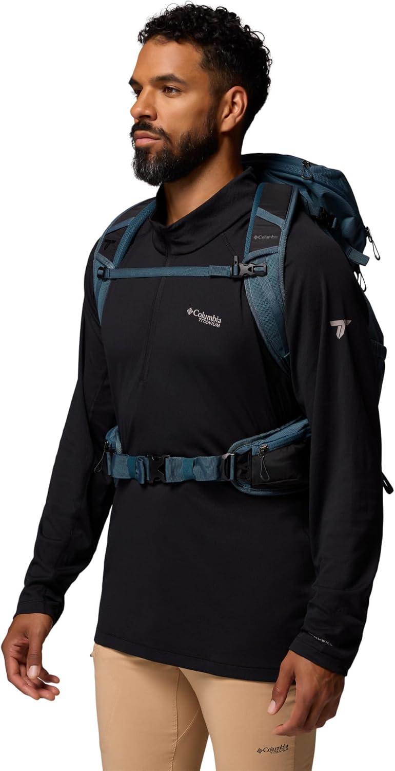 imageColumbia Unisex Triple Canyon 36L Backpack EverblueBlack One SizeEverblueBlack