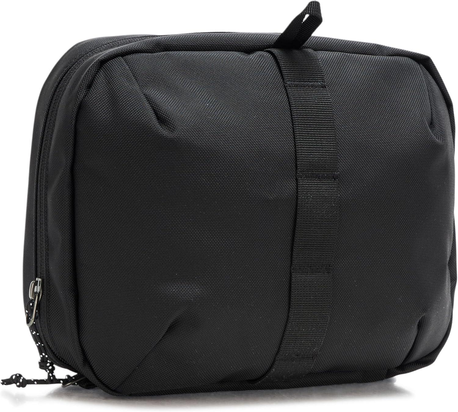 imageColumbia Unisexs Landroamer Dopp KitBlack