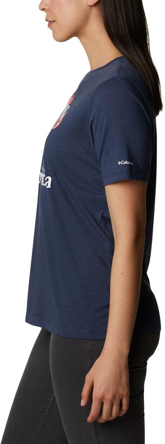 imageColumbia Womens Bluebird Day Relaxed Crew NeckBluebird Day Relaxed Crew NeckNocturnal HeatherLakeshore Flora