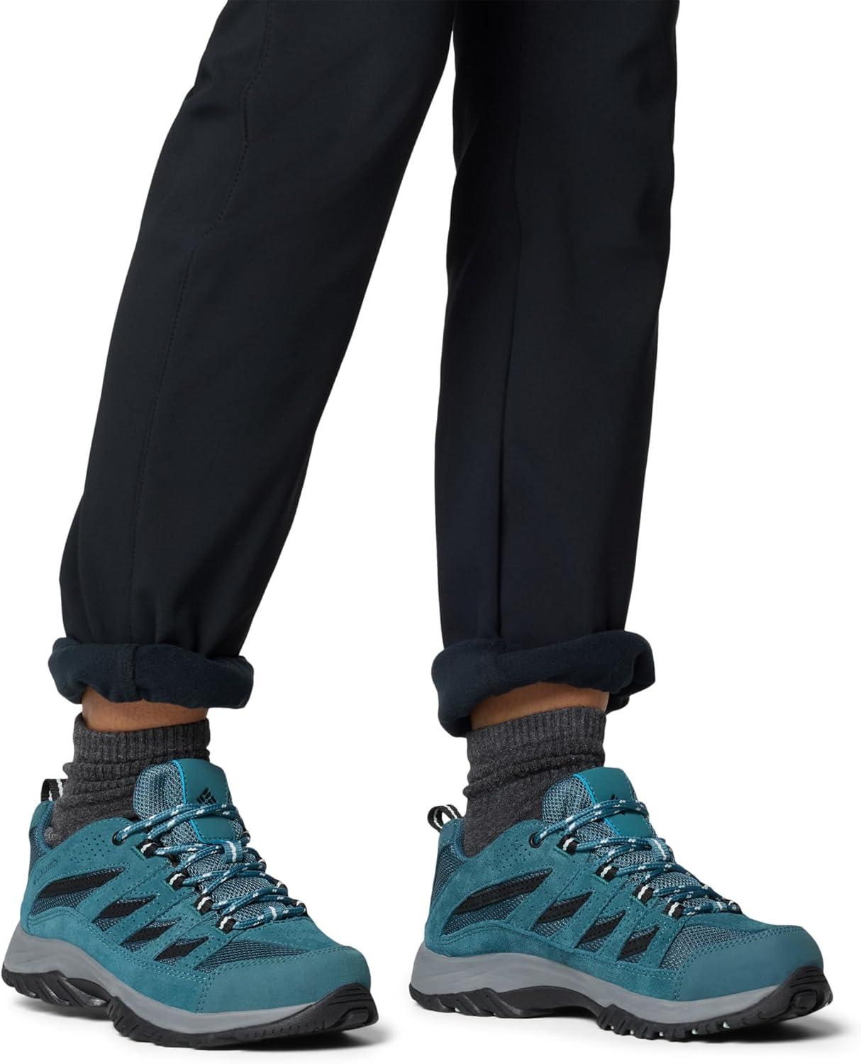 imageColumbia Womens Crestwood Hiking BootEverblueTea Light
