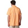 Columbia Men’s Standard Slack Tide Camp Shirt(Bright Nectar)