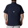Columbia Men’s Standard Slack Tide Camp Shirt(Collegiate Navy)