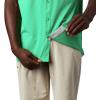 Columbia Men’s Standard Slack Tide Camp Shirt(Dark Lime)