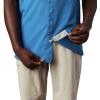Columbia Men’s Standard Slack Tide Camp Shirt(Dark Pool)