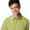 Columbia Men’s Standard Slack Tide Camp Shirt(Pear)
