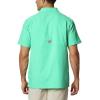 Columbia Men’s Standard Slack Tide Camp Shirt(Winter Green)