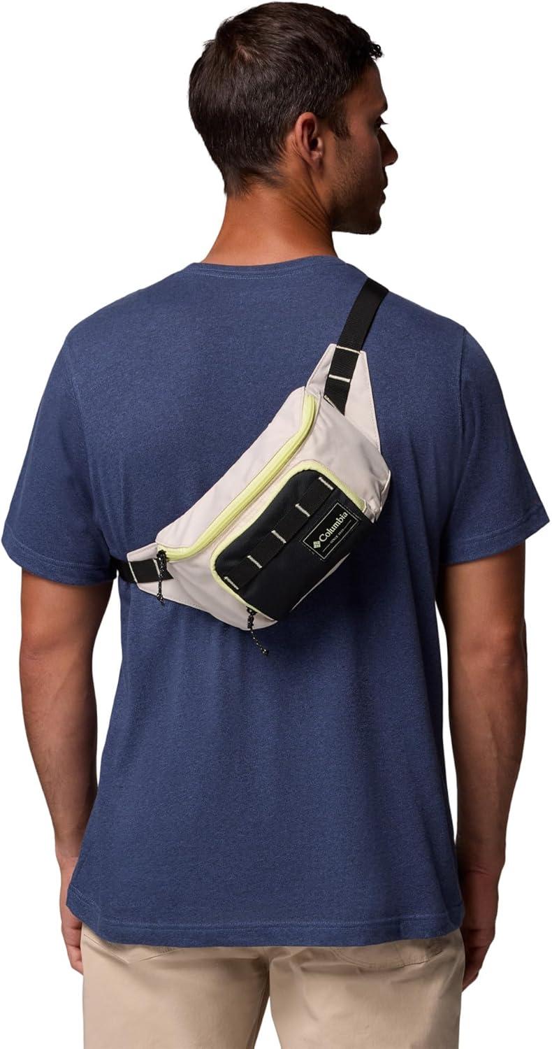 imageColumbia Unisex Zigzag II Hip Pack Dark StoneBlack One Size