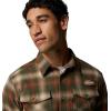 Columbia Men’s Roughtail Stretch Flannel Long Sleeve(Surplus Green Tracking Check)