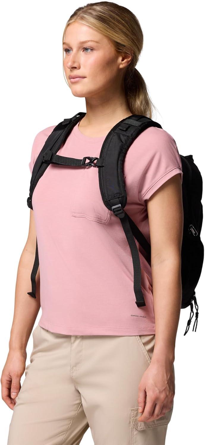 imageColumbia Unisex Great Smoky Garden 18L Backpack Black One SizeBlack