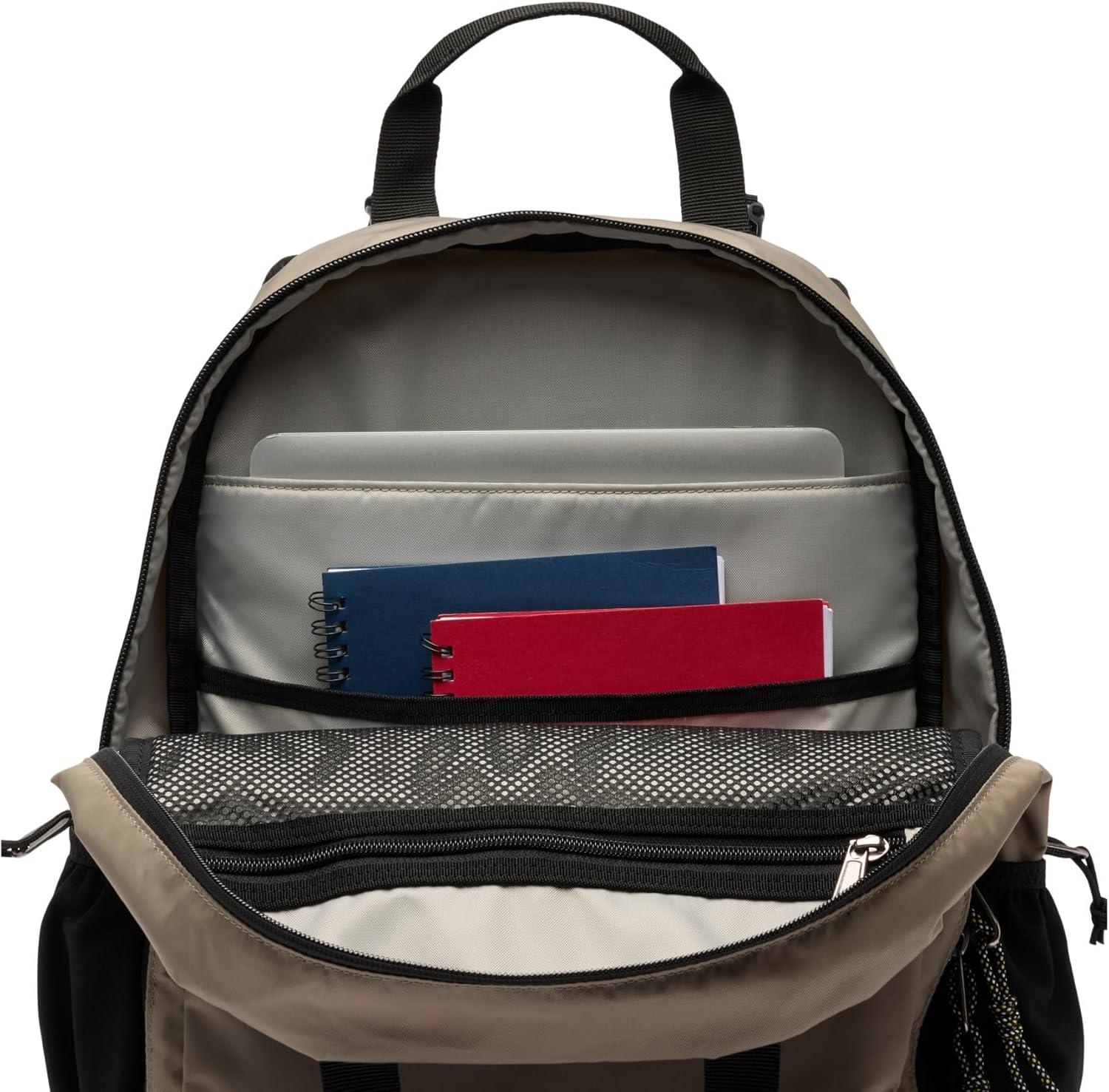 imageColumbia Unisex Great Smoky Garden 18L Backpack Black One SizeWet Sand
