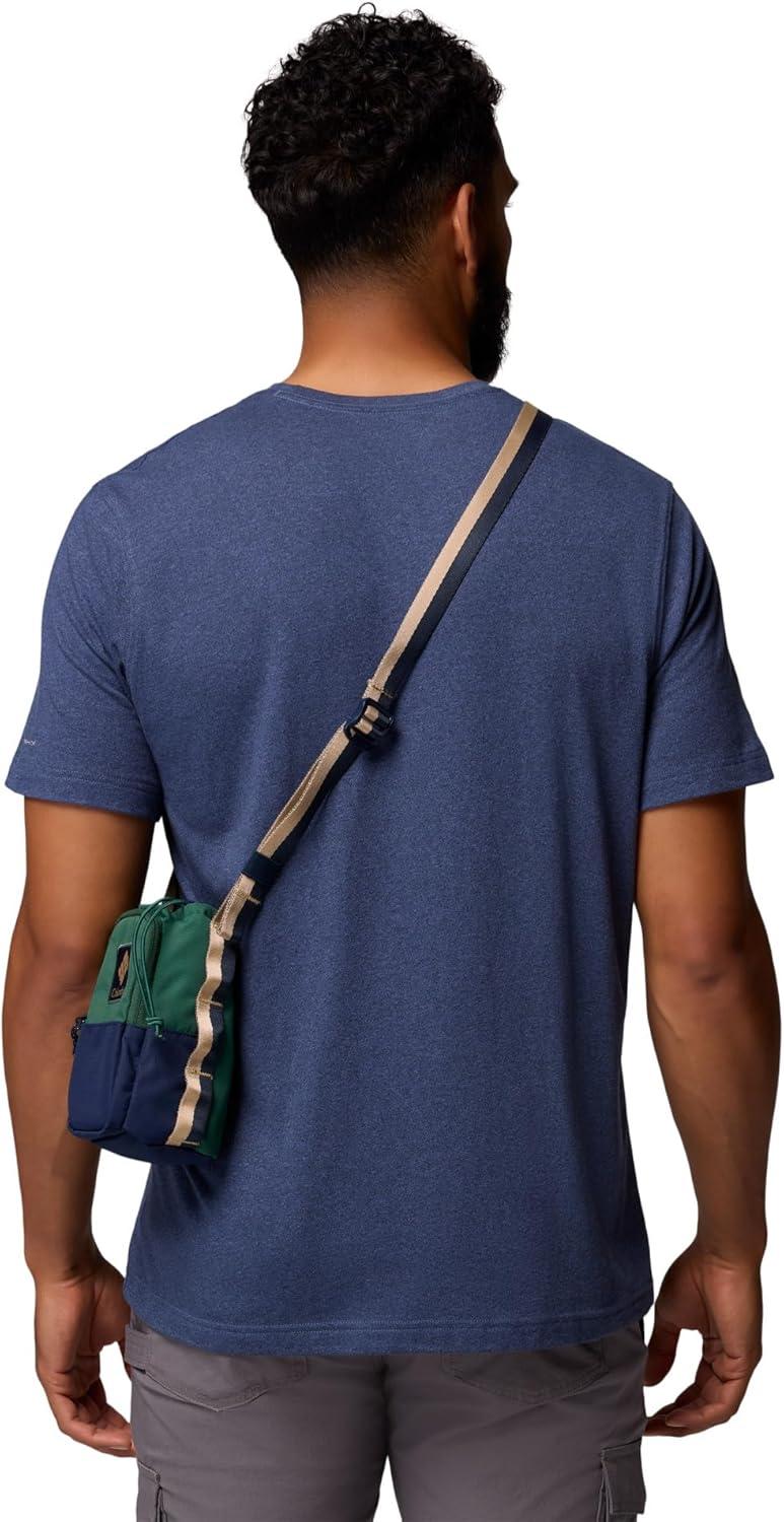 imageColumbia Unisex Trail Traveler Water Bottle SlingRain ForestCollegiate Navy
