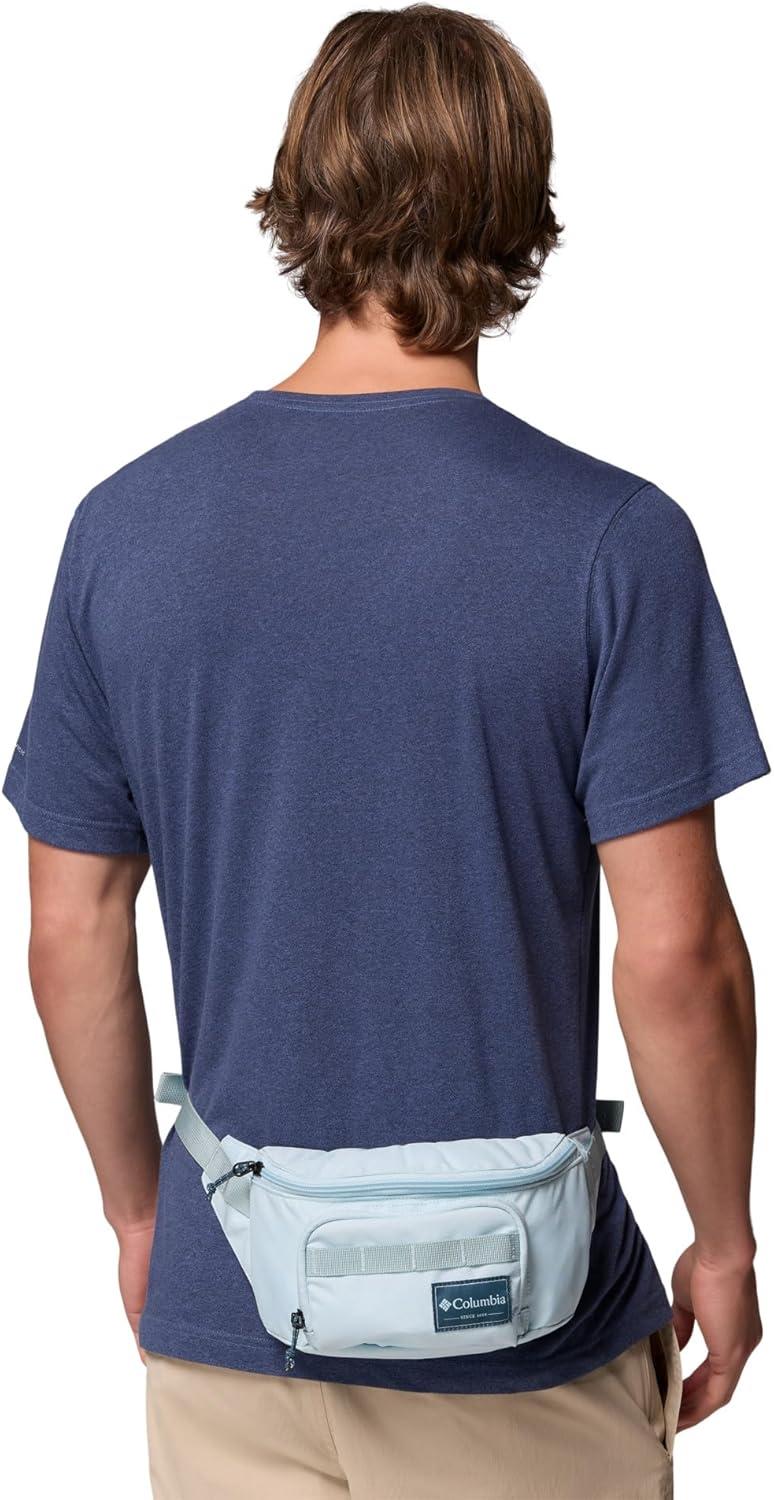 imageColumbia Unisex Zigzag II Hip PackMarine LightCrushed Blue