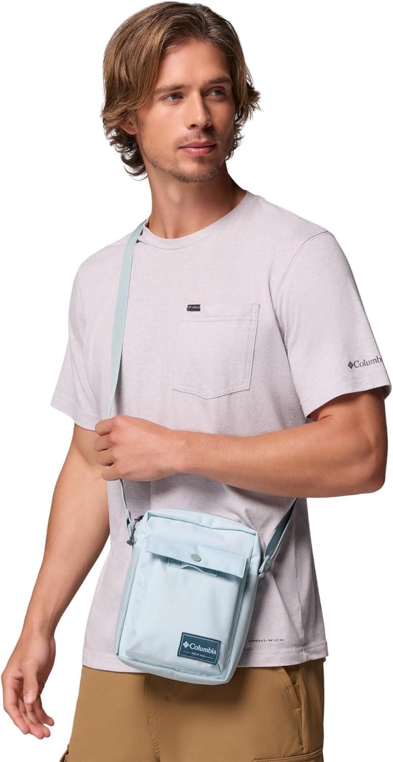 imageColumbia Unisex Zigzag II Side BagMarine LightCrushed Blue