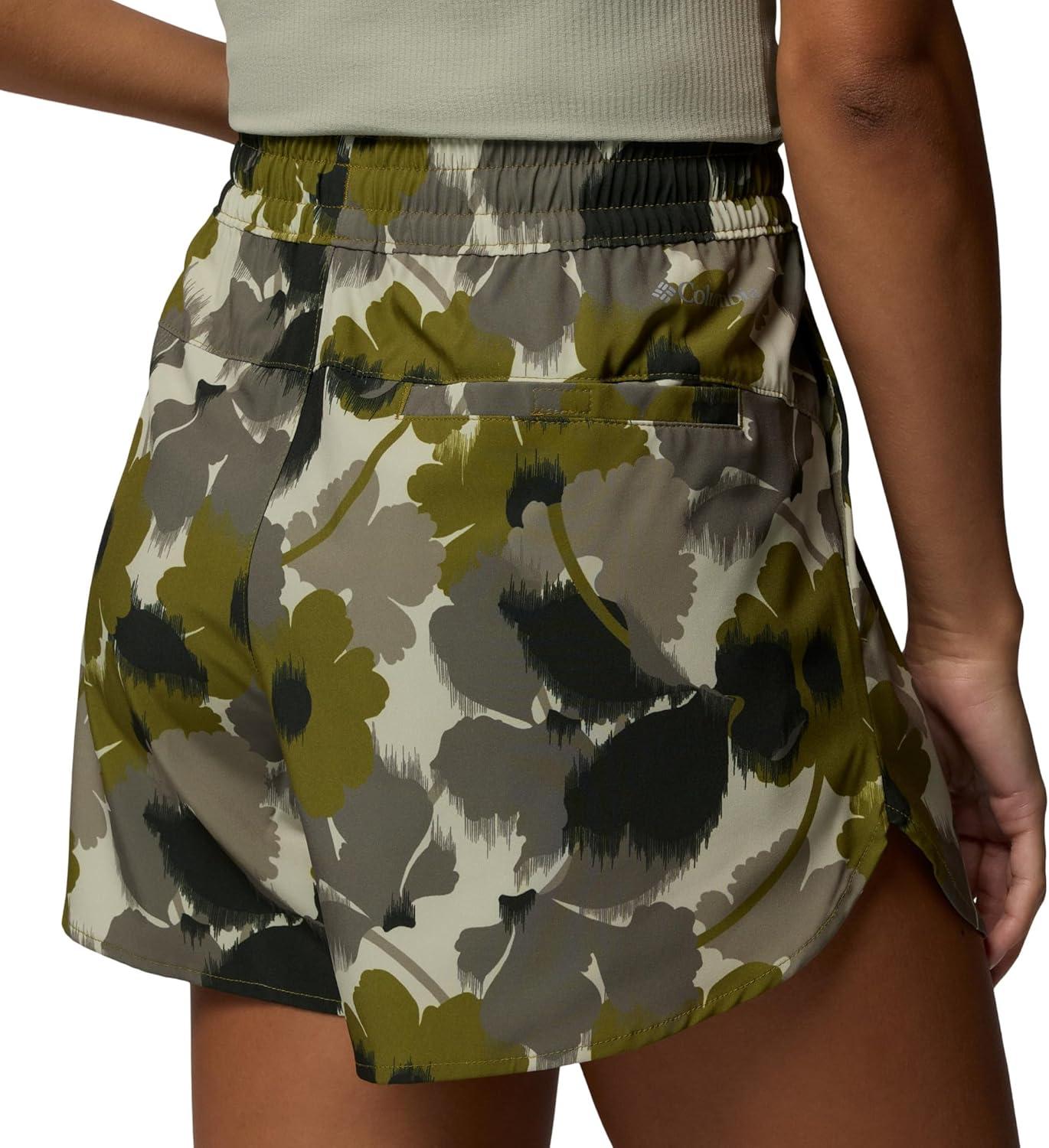 imageColumbia Womens Vital Valley Print ShortMossy GreenIkatbloom