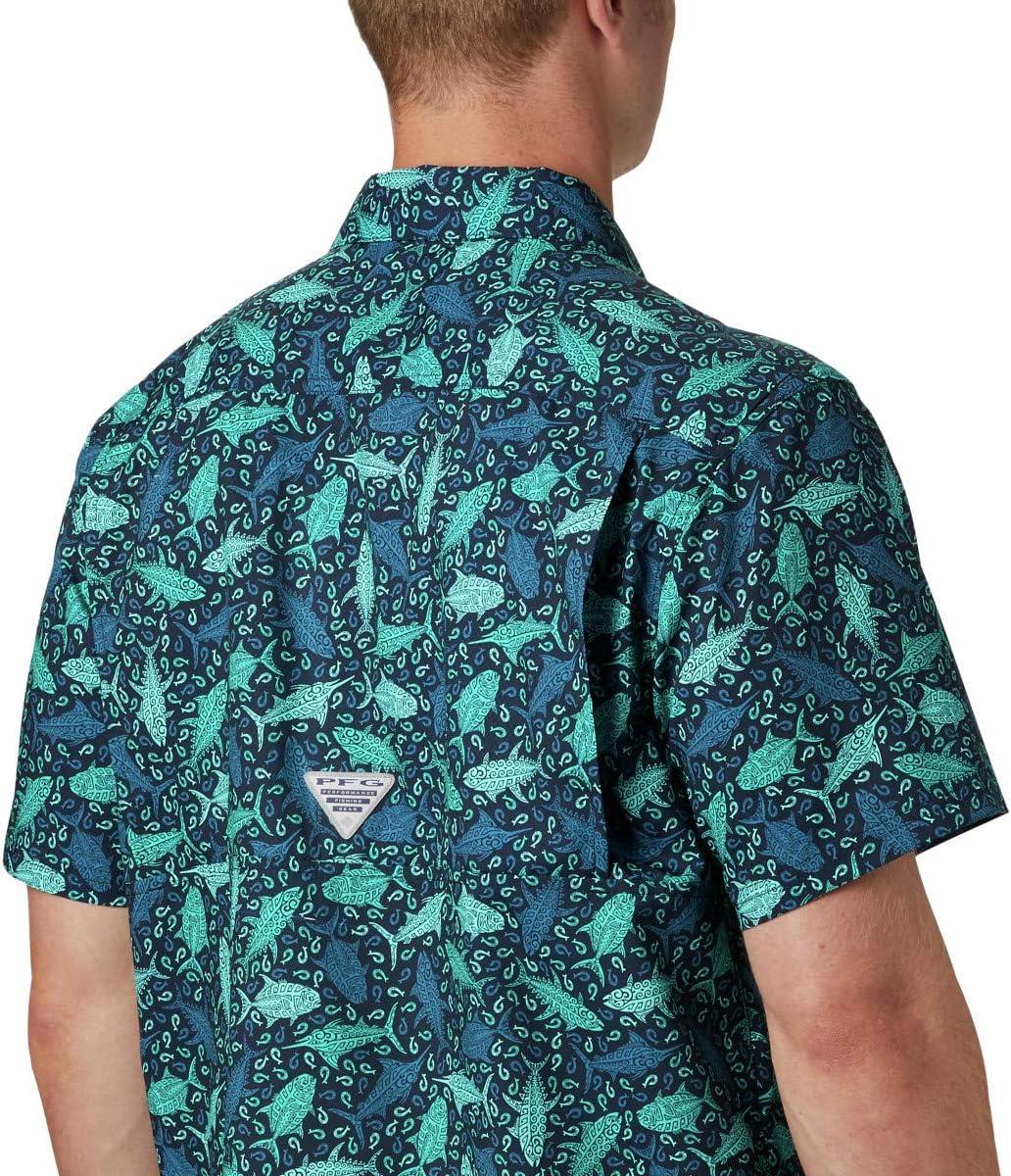 imageColumbia Mens Super Slack Tide Camp Shirt Short SleeveCollegiate Navy Tribal Fish Print