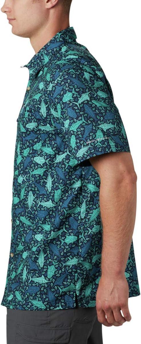 imageColumbia Mens Super Slack Tide Camp Shirt Short SleeveCollegiate Navy Tribal Fish Print