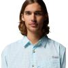 Columbia Men’s PFG Harbor Peak Short Sleeve Shirt(Marine Light Micro Gingham)