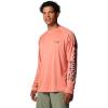 Columbia Men’s PFG Terminal Tackle Long Sleeve Shirt(Faded Peach/Collegiate Navy Logo)