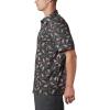 Columbia Men’s Super Slack Tide Camp Shirt Short Sleeve(Black Tribal Fish Print)