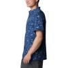 Columbia Men’s Super Slack Tide Camp Shirt Short Sleeve(Carbon Tailfins Print)