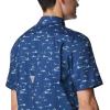 Columbia Men’s Super Slack Tide Camp Shirt Short Sleeve(Carbon Tailfins Print)