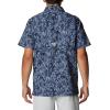 Columbia Men’s Super Slack Tide Camp Shirt Short Sleeve(Collegiate Navy Tropic Pen Print)