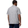 Columbia Men’s Super Slack Tide Camp Shirt Short Sleeve(Cool Grey Take Me to Texas)