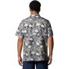 Columbia Men’s Super Slack Tide Camp Shirt Short Sleeve(Cypress Tropicfield)