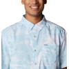 Columbia Men’s Super Slack Tide Camp Shirt Short Sleeve(Spring Blue Hula Fish Print)