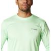 Columbia Men’s Terminal Tackle PFG Fish Flag Long Sleeve(Key West/Emerald Green)
