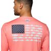 Columbia Men’s Terminal Tackle PFG Fish Flag Long Sleeve(Melonade)
